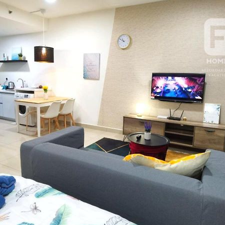 Netflix Wifi Trefoil Homestay Setia Alam Sacc Homestay Fe Shah Alam Exteriör bild